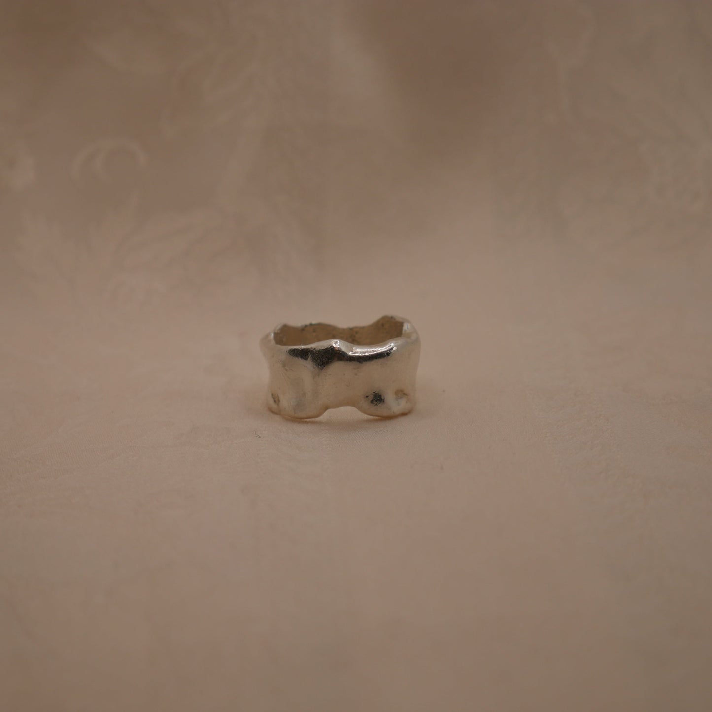 Midi Molten Ring